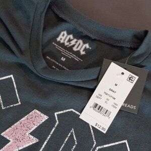 AC/DC t-shirt Juniors/ gray size M - NWT